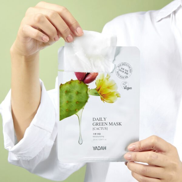 d_c1 YADAH Daily Green Cactus Mask - Drėkinanti Lakštinė Veido Kaukė su Kaktusų Ekstraktu